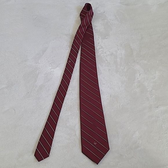 Vintage Christian Dior Men's Necktie Red Navy White Regimental Stripe Short Tie - Picture 4 of 16